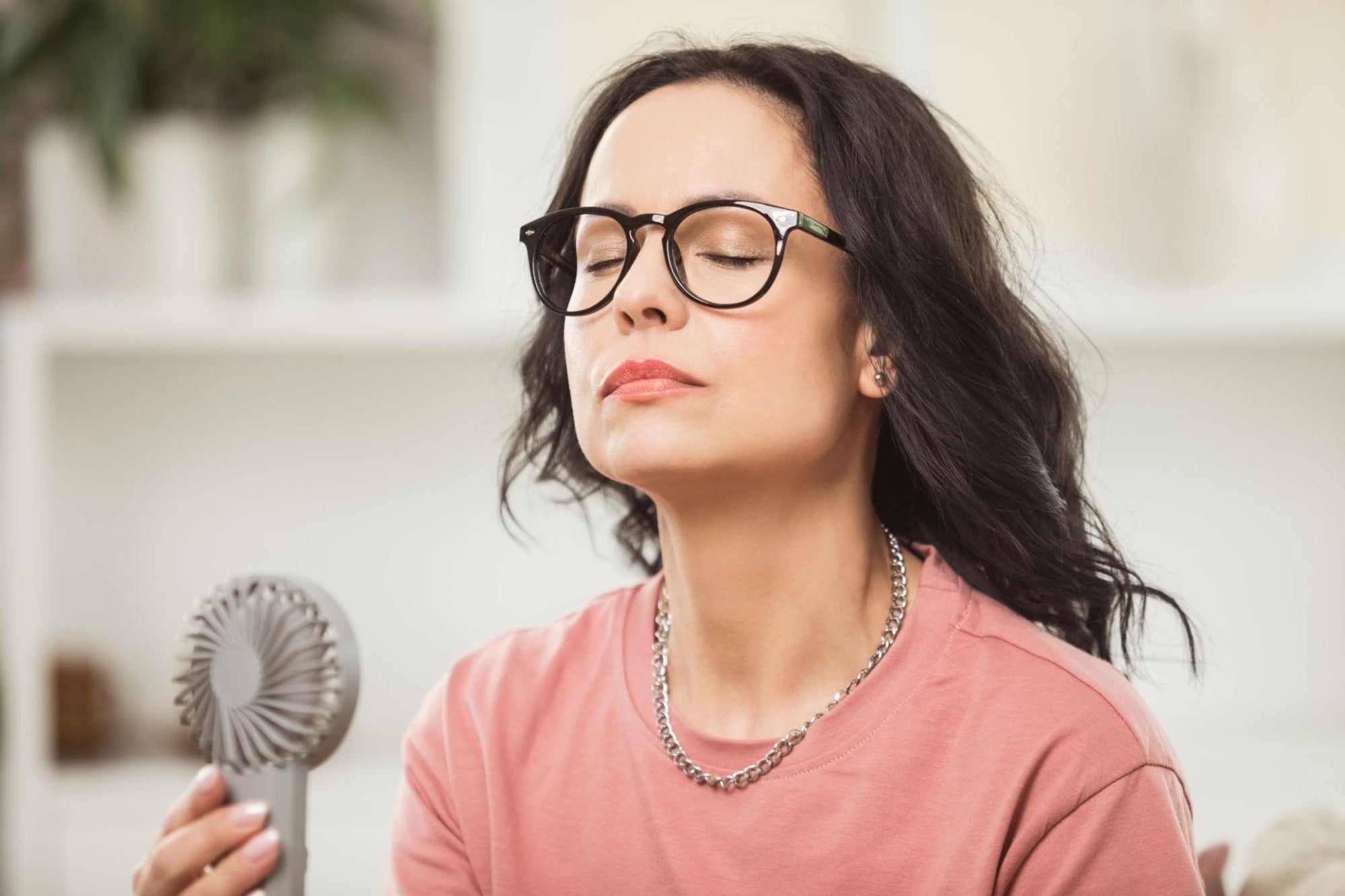 “Bochornos y sudores nocturnos: el síntoma más incómodo de la menopausia”